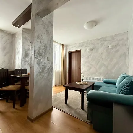 Royal Park Home2host 아파트 *